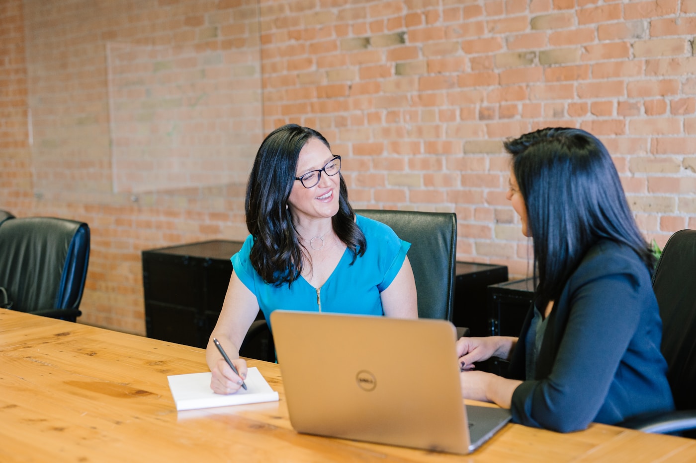 One-on-one coaching desk session at Profit AI Vertex